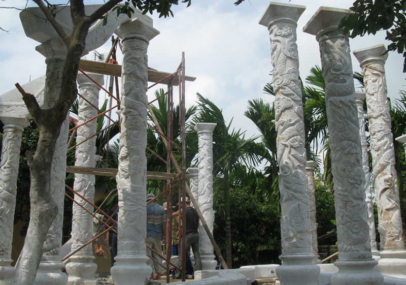Cột đá 04
