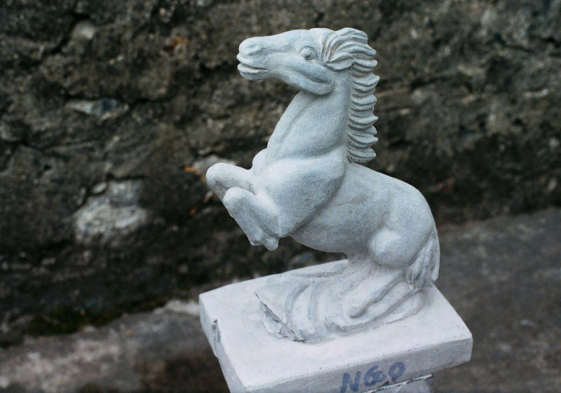 Tượng con ngựa